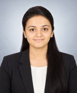 CA. Bhagyashree Suratwala, FCA